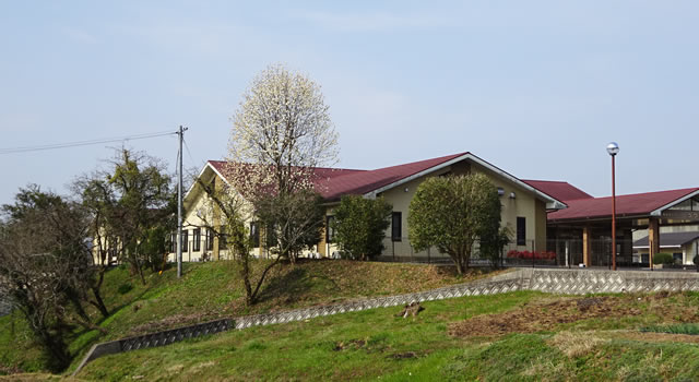 自然を感じながら、ちょっとゆっくりしてみませんか。
                                私たちがお手伝いさせていただきます。